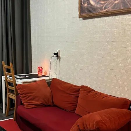 Entire In A Shared In Noord Close To The Center Station Appartement