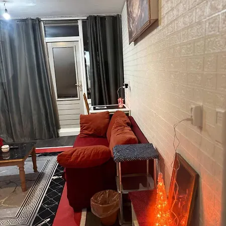 Appartement Entire In A Shared In Noord Close To The Center Station