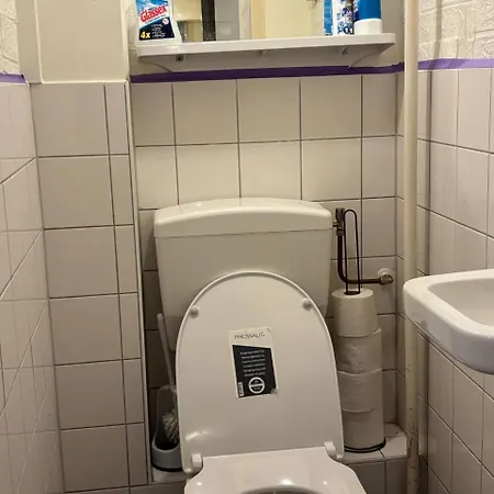 Entire In A Shared In Noord Close To The Center Station Amsterdam